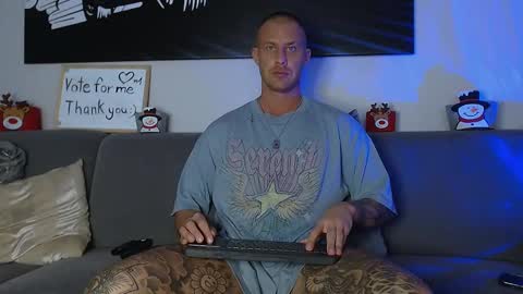 Calvin  online show from 12-21-24, 07:27