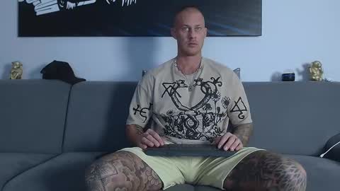 Calvin  online show from 01-17-25, 08:55