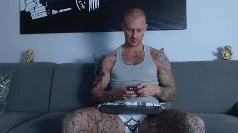 Calvin  online show from 01-27-25, 08:28