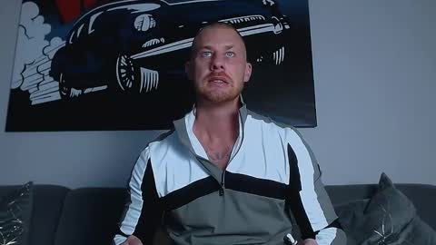 Calvin  online show from 02-17-25, 04:26