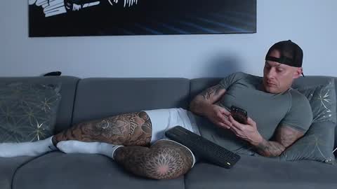 Calvin  online show from 03-04-25, 08:38