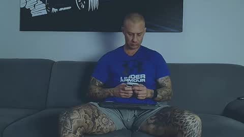 Snapshot of calvinhunt69 chatting on 02-18-26, 07:15 Calvin online show from 02-18-26, 07:15