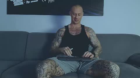 Snapshot of calvinhunt69 chatting on 02-23-26, 07:50 Calvin online show from 02-23-26, 07:50