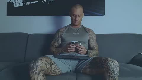 Snapshot of calvinhunt69 chatting on 02-26-26, 07:35 Calvin online show from 02-26-26, 07:35