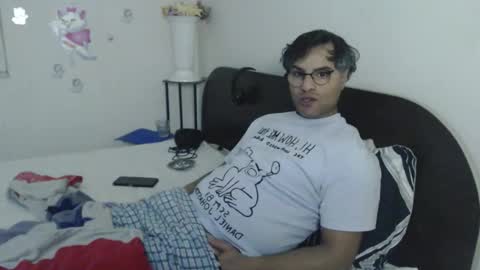 Snapshot of calvinjohnlad chatting on 11-29-25, 06:00 Calvinjohnlad online show from 11-29-25, 06:00