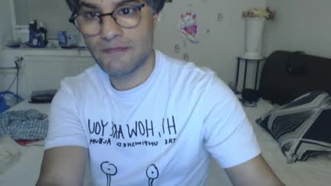 Snapshot of calvinjohnlad chatting on 11-30-25, 04:55 Calvinjohnlad online show from 11-30-25, 04:55