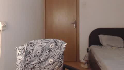 Snapshot of calvinjohnlad chatting on 12-22-25, 06:05 Calvinjohnlad online show from 12-22-25, 06:05