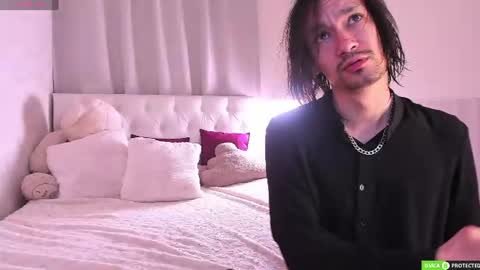 Snapshot of calvinowens chatting on 07-14-26, 03:11 Calvin Owens online show from 07-14-26, 03:11
