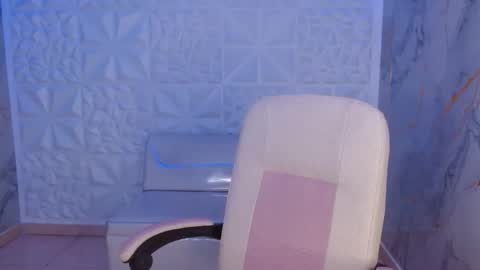 cam_xman online show from 04-20-26, 01:14