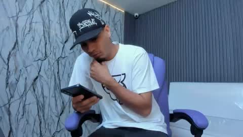 Snapshot of cam_xman chatting on 04-22-26, 12:39 cam_xman online show from 04-22-26, 12:39