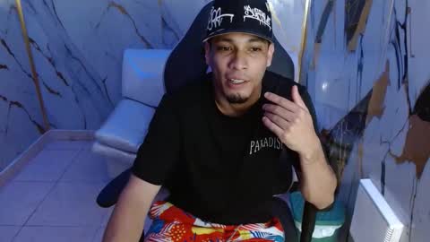 Snapshot of cam_xman chatting on 04-26-26, 04:15 cam_xman online show from 04-26-26, 04:15