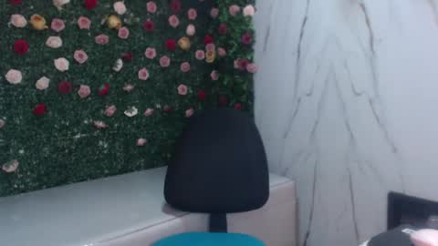 Snapshot of cam_xman chatting on 05-01-26, 01:21 cam_xman online show from 05-01-26, 01:21