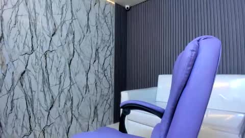 Snapshot of cam_xman chatting on 05-06-26, 07:19 cam_xman online show from 05-06-26, 07:19