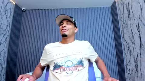 Snapshot of cam_xman chatting on 05-31-26, 03:19 cam_xman online show from 05-31-26, 03:19