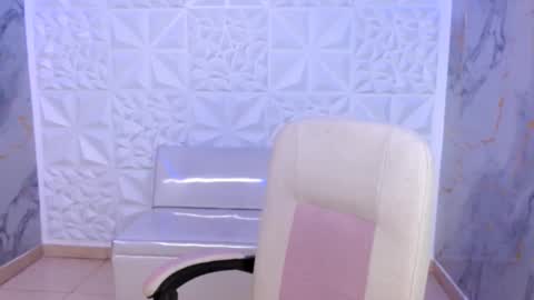 Snapshot of cam_xman chatting on 06-05-26, 12:55 cam_xman online show from 06-05-26, 12:55