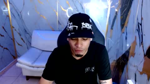 Snapshot of cam_xman chatting on 06-06-26, 12:21 cam_xman online show from 06-06-26, 12:21