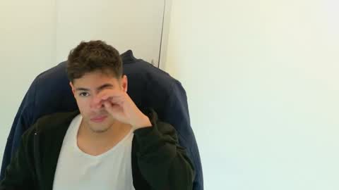 camara110 online show from 11-16-25, 03:56