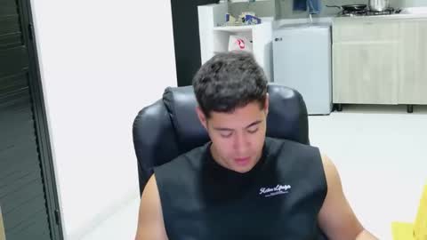 camara110 online show from 02-25-26, 01:04