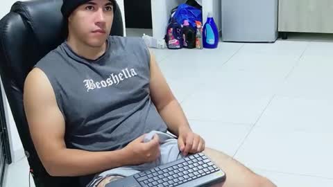 camara110 online show from 03-20-26, 02:38