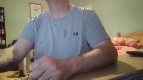 Snapshot of cambsuk chatting on 11-16-25, 01:39 cambsuk online show from 11-16-25, 01:39