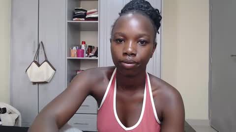Snapshot of camclit chatting on 12-11-24, 05:10 Princess online show from 12-11-24, 05:10