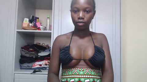 Snapshot of camclit chatting on 02-24-25, 06:16 Princess online show from 02-24-25, 06:16