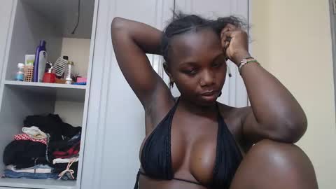Snapshot of camclit chatting on 02-28-25, 02:20 Princess online show from 02-28-25, 02:20