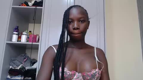 Snapshot of camclit chatting on 03-08-25, 05:49 Princess online show from 03-08-25, 05:49