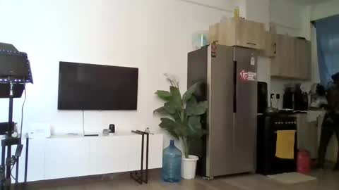 Princess online show from 11-20-25, 12:16