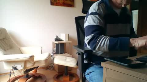 camcologne online show from 04-12-26, 01:49