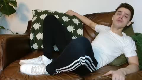 Snapshot of camdoattitude chatting on 12-05-24, 12:44 CamDoAttitude online show from 12-05-24, 12:44