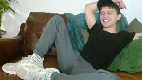 Snapshot of camdoattitude chatting on 12-29-24, 12:01 CamDoAttitude online show from 12-29-24, 12:01