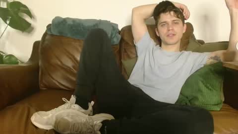 Snapshot of camdoattitude chatting on 01-01-25, 07:32 CamDoAttitude online show from 01-01-25, 07:32