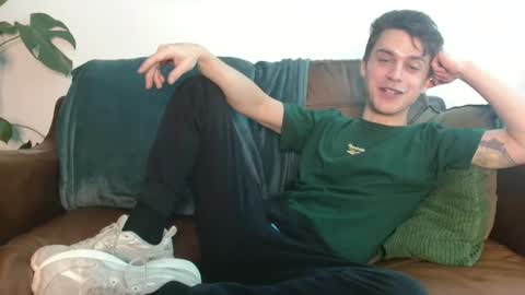 Snapshot of camdoattitude chatting on 01-02-25, 12:35 CamDoAttitude online show from 01-02-25, 12:35