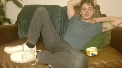 Snapshot of camdoattitude chatting on 01-12-25, 08:03 CamDoAttitude online show from 01-12-25, 08:03