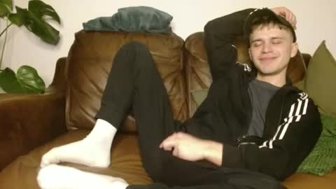 Snapshot of camdoattitude chatting on 01-17-25, 08:11 CamDoAttitude online show from 01-17-25, 08:11