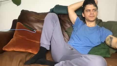 Snapshot of camdoattitude chatting on 09-19-25, 12:06 CamDoAttitude online show from 09-19-25, 12:06