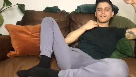 Snapshot of camdoattitude chatting on 10-05-25, 09:34 CamDoAttitude online show from 10-05-25, 09:34