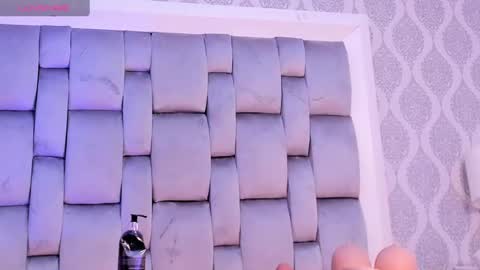 Cameron  online show from 12-19-24, 04:46