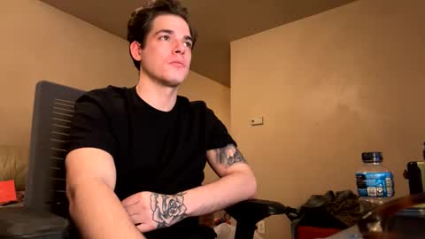 Snapshot of camerondt chatting on 01-02-25, 06:40 camerondt online show from 01-02-25, 06:40