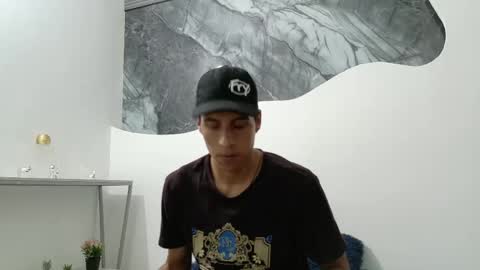 Snapshot of cameronsilverman chatting on 05-21-26, 07:21 cameronsilverman online show from 05-21-26, 07:21