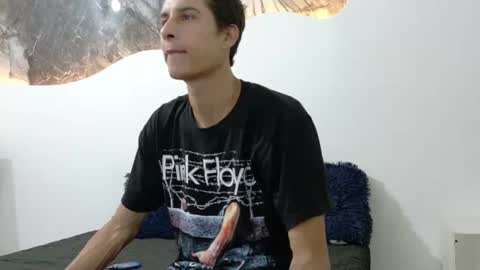 Snapshot of cameronsilverman chatting on 06-15-26, 09:06 cameronsilverman online show from 06-15-26, 09:06