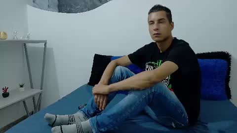 Snapshot of cameronsilverman chatting on 07-15-26, 07:30 cameronsilverman online show from 07-15-26, 07:30