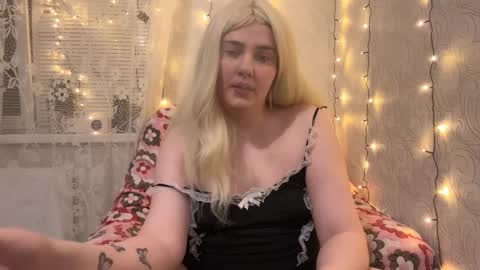 Marta online show from 01-20-25, 05:59