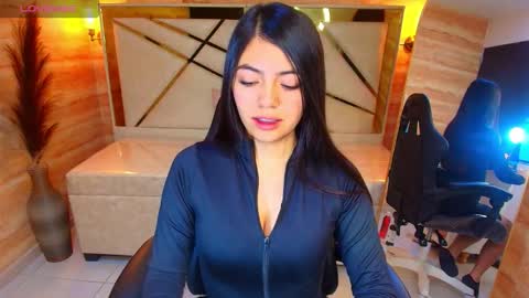 Snapshot of cami_goddess_r chatting on 10-12-25, 12:48 Cami online show from 10-12-25, 12:48