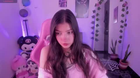 Snapshot of cami_mila99 chatting on 10-18-25, 11:05 CAMI online show from 10-18-25, 11:05