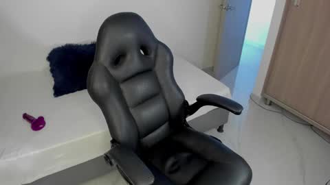 Snapshot of camiboy666 chatting on 11-23-25, 07:02 Camilo online show from 11-23-25, 07:02