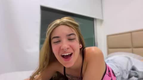 camii19y online show from 09-18-25, 02:57