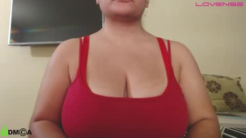 Camila  online show from 09-29-25, 04:34