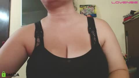 Snapshot of camiilahotxxx chatting on 07-15-26, 11:21 Camila online show from 07-15-26, 11:21